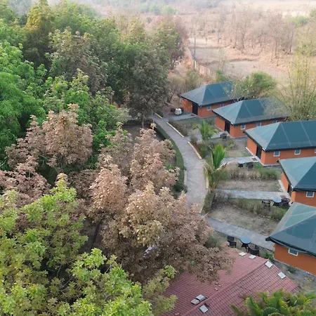 Nehamrit Farmstays With Pool, Near Malshej Ghat Murbad Exterior photo