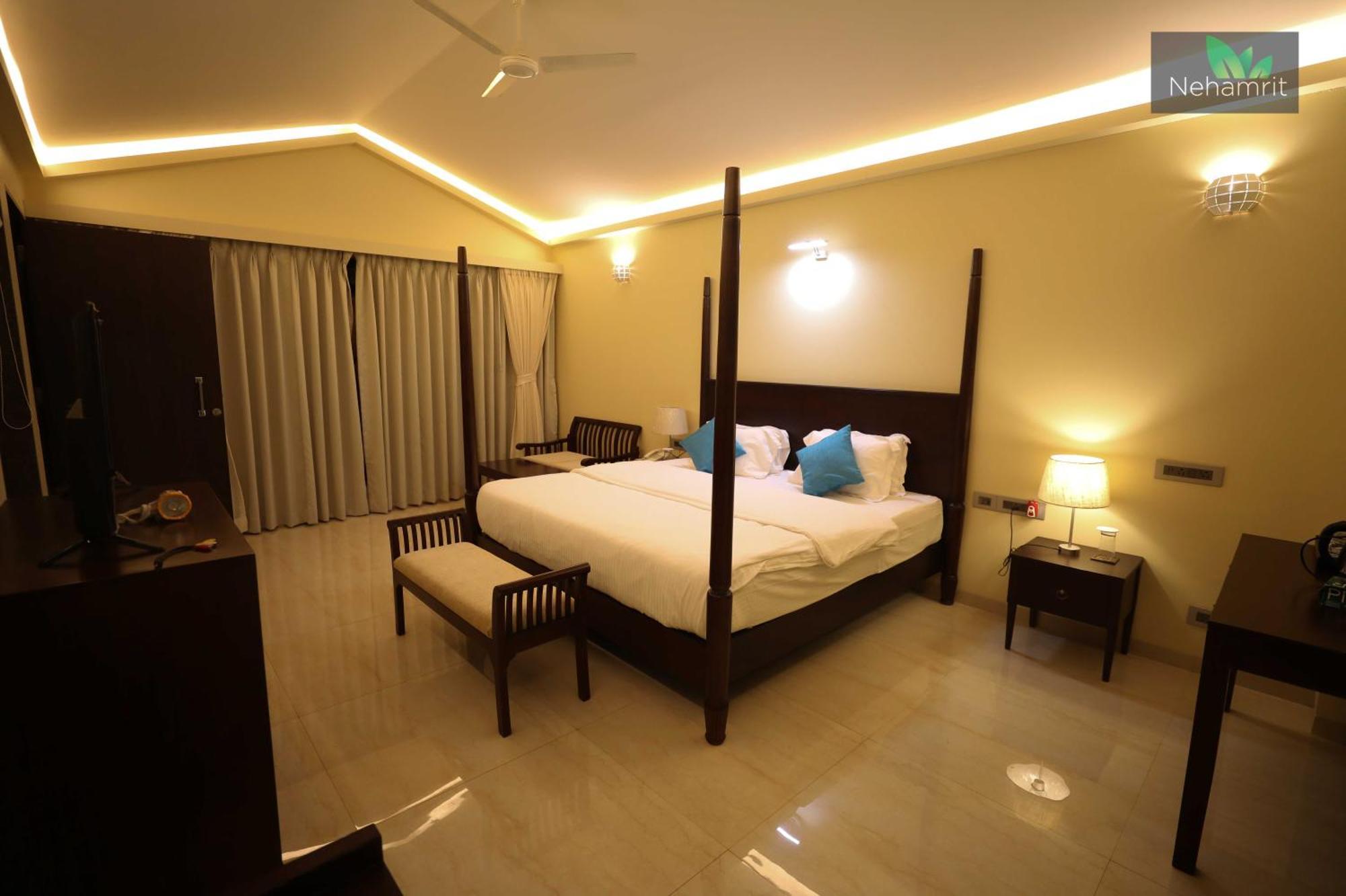 Farm stay Nehamrit Farmstays With Pool, Near Malshej Ghat *