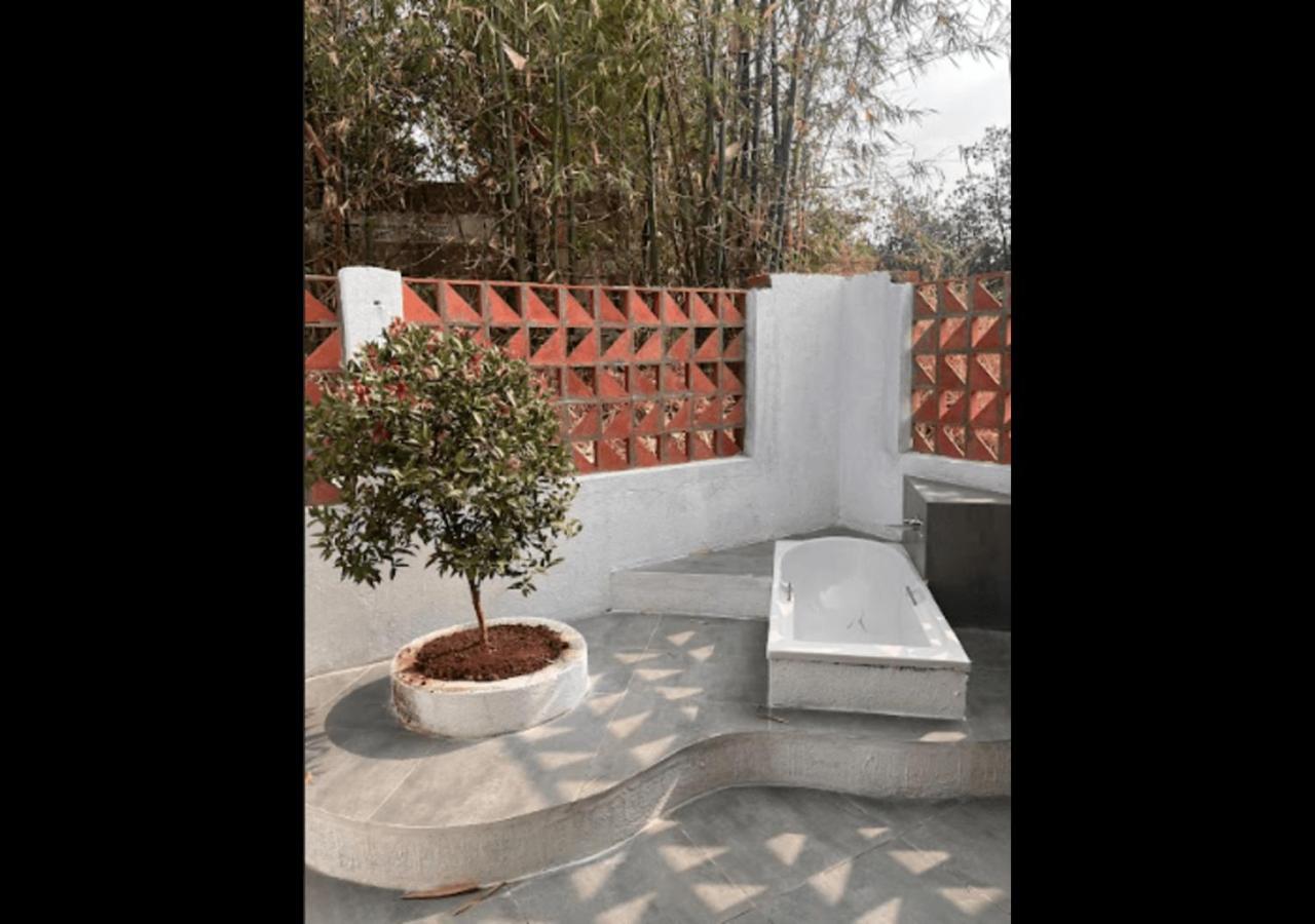 Nehamrit Farmstays With Pool, Near Malshej Ghat