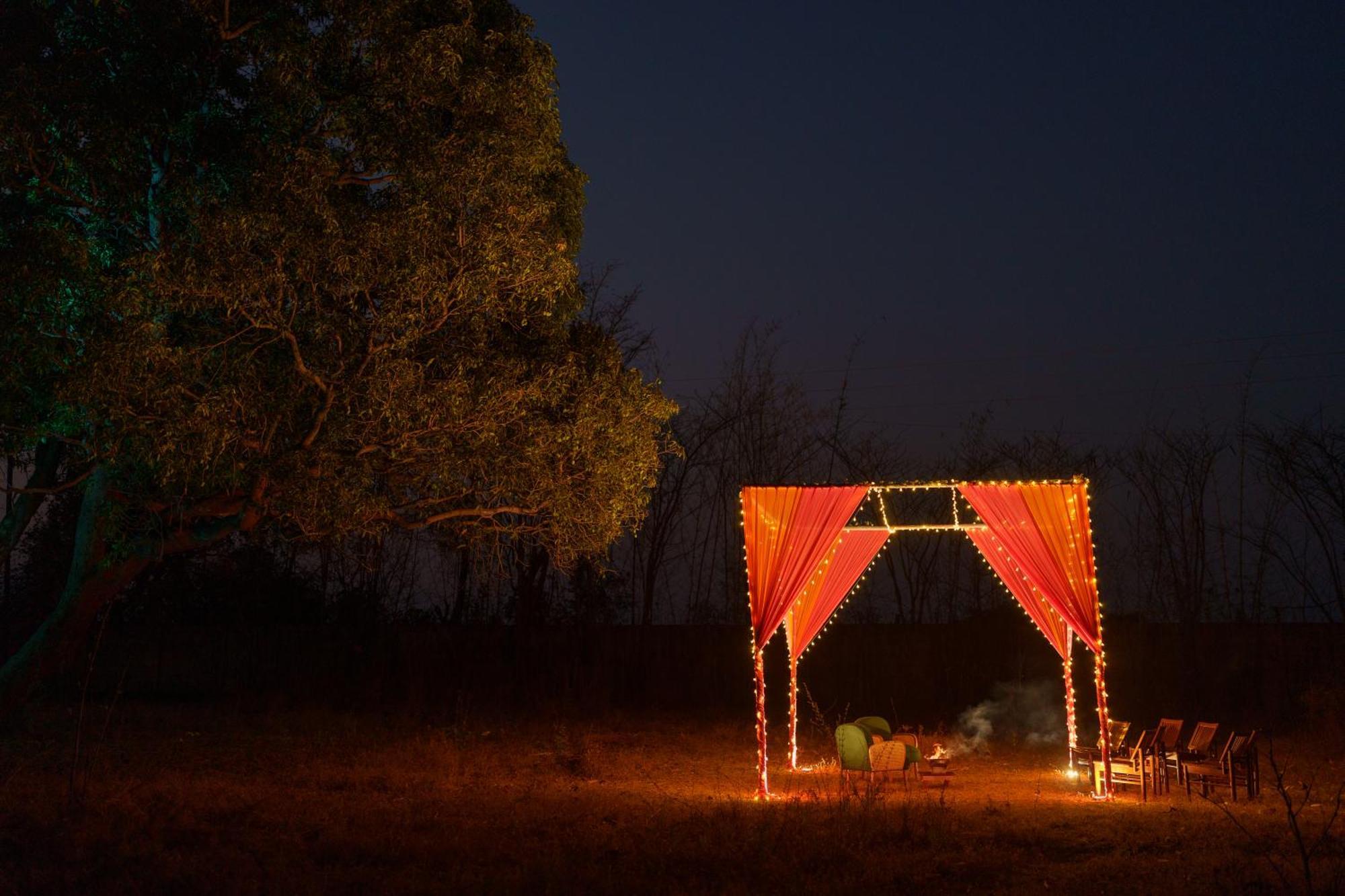 Farm stay Nehamrit Farmstays With Pool, Near Malshej Ghat Murbad