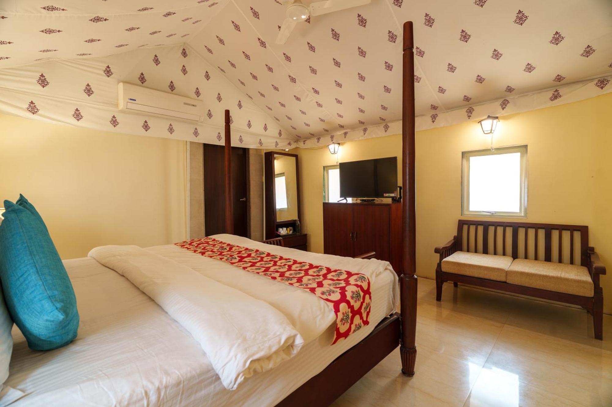 Nehamrit Farmstays With Pool, Near Malshej Ghat Farm stay Murbad