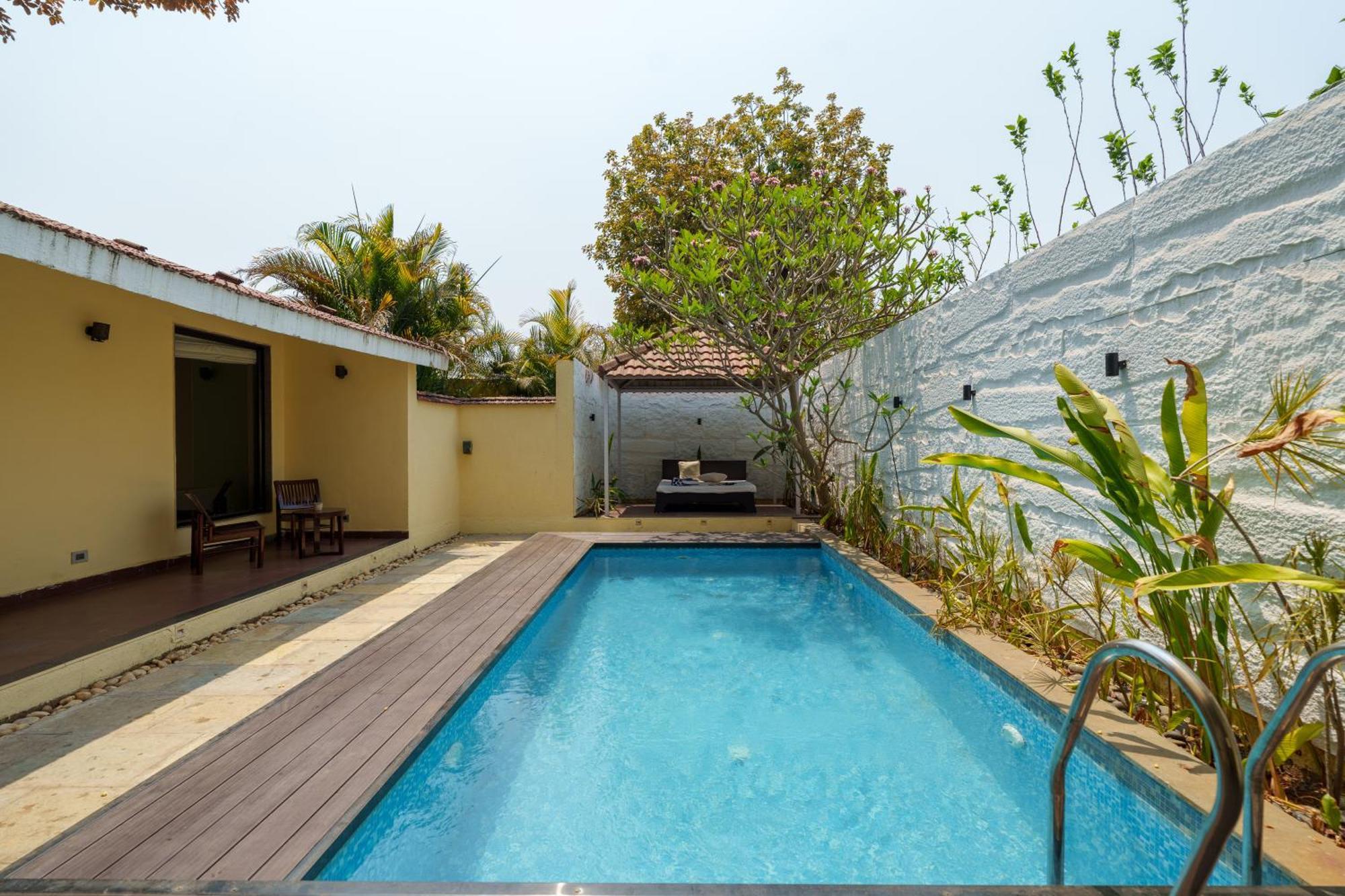 Nehamrit Farmstays With Pool, Near Malshej Ghat Murbad