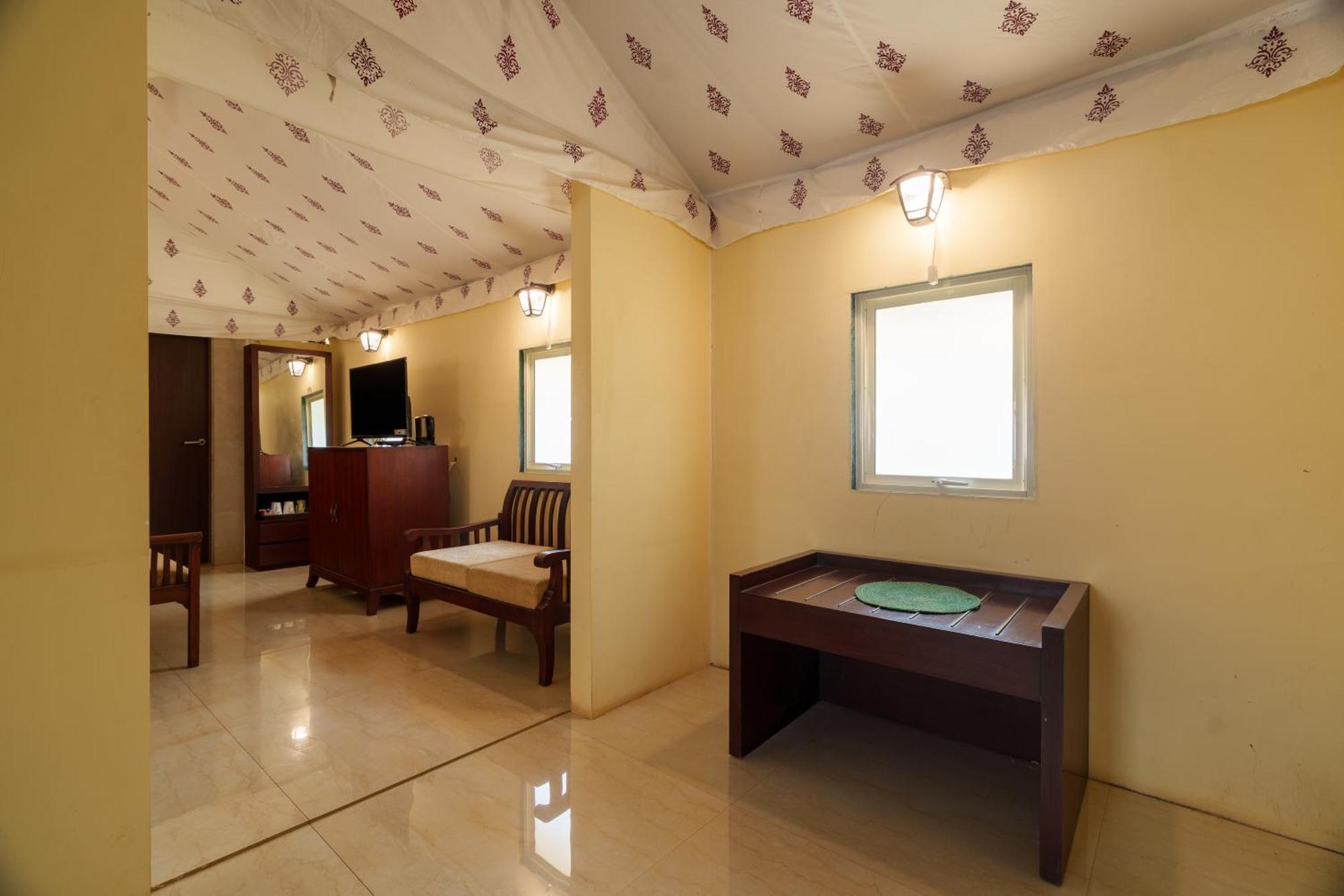 Nehamrit Farmstays With Pool, Near Malshej Ghat *